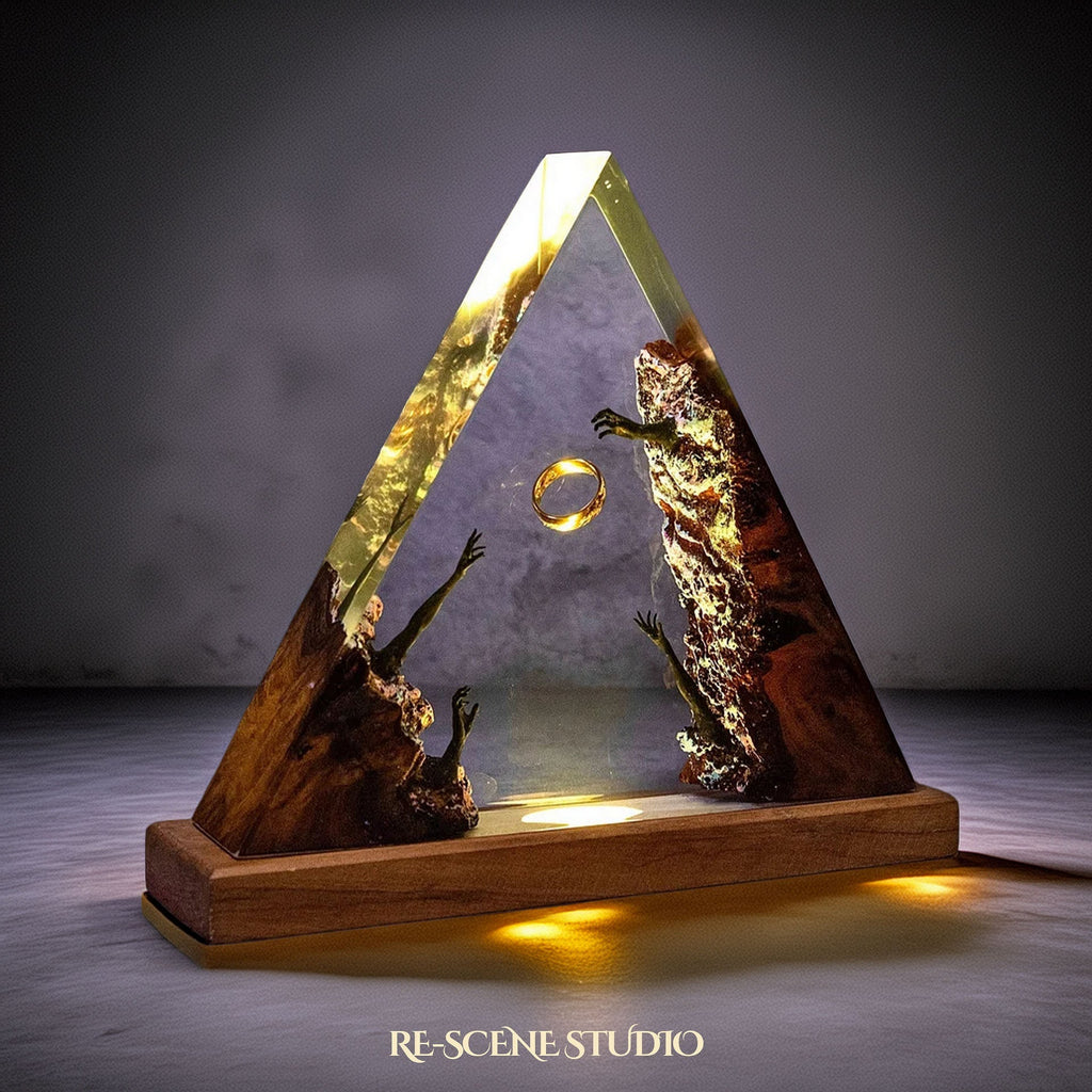Hands from the Dead Resin Lamp, The Lord of the Rings