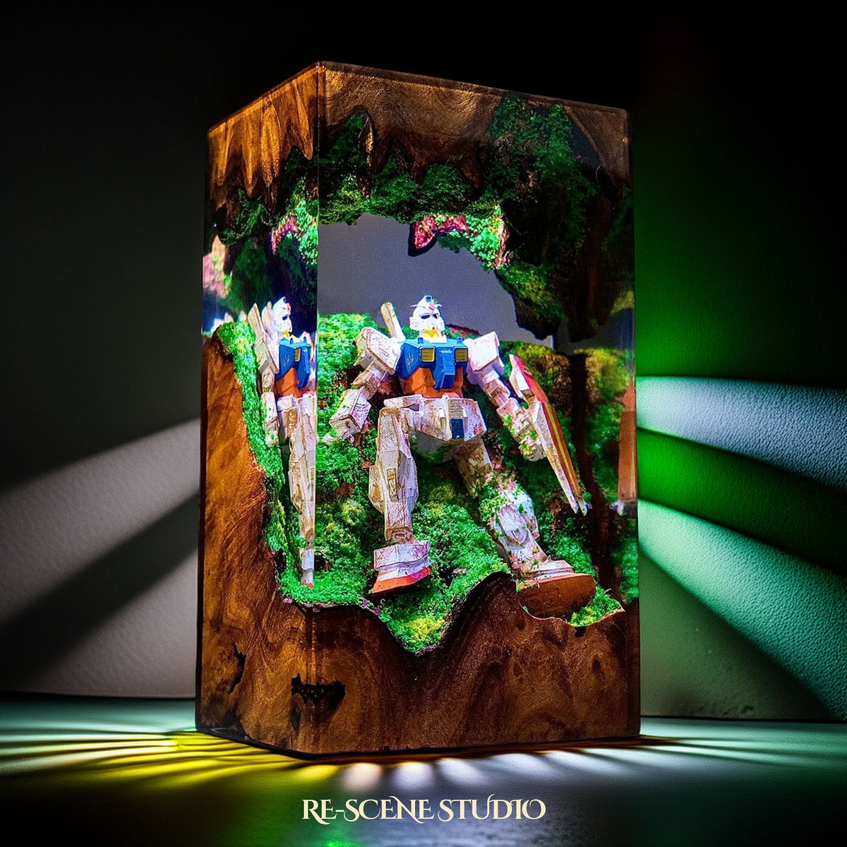 Gundam Resin Lamp