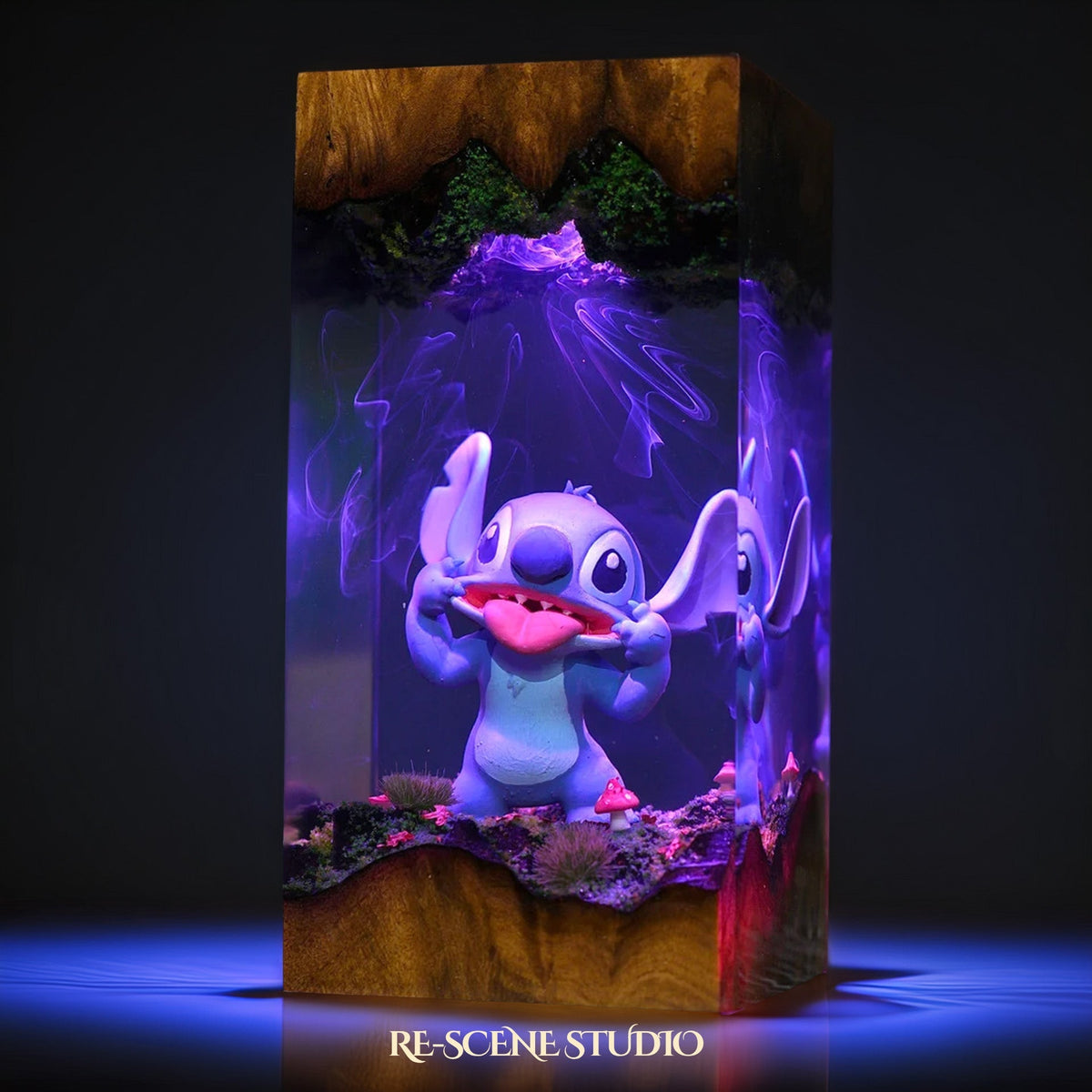 Stitch Resin Lamp V2 — view 5