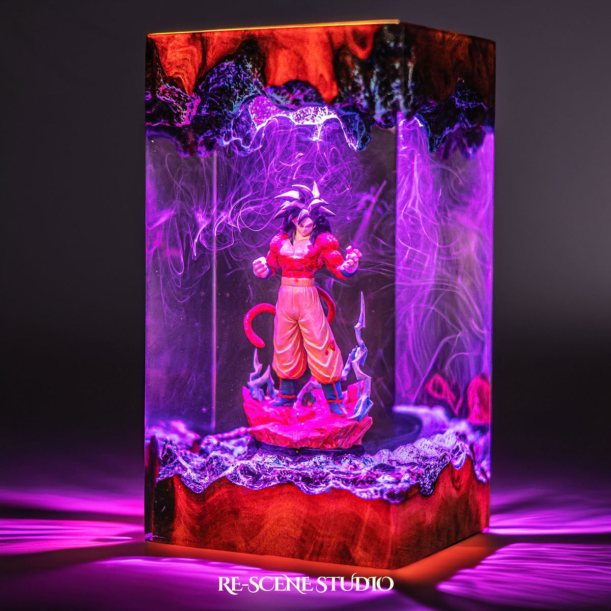 Goku Super Saiyan 4 Resin Lamp — view 2