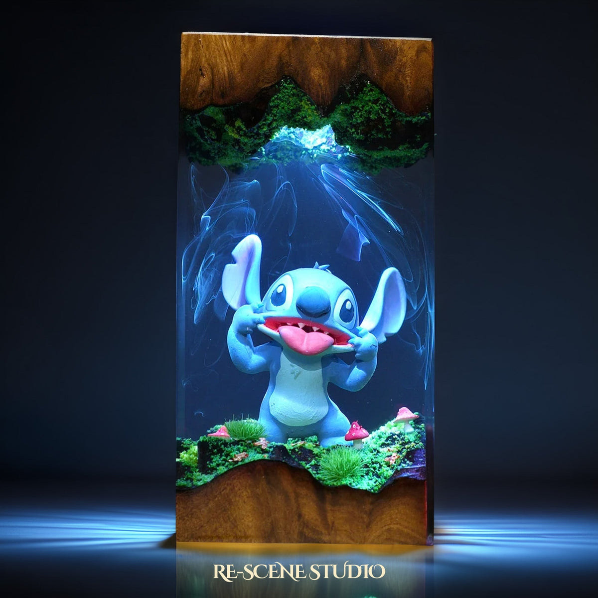 Stitch Resin Lamp V2 — view 6