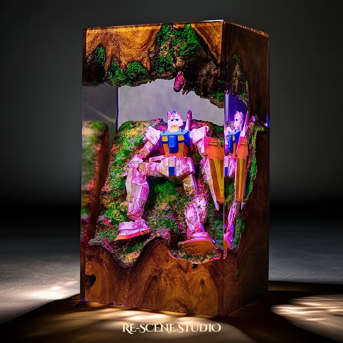 Gundam Resin Lamp — view 4