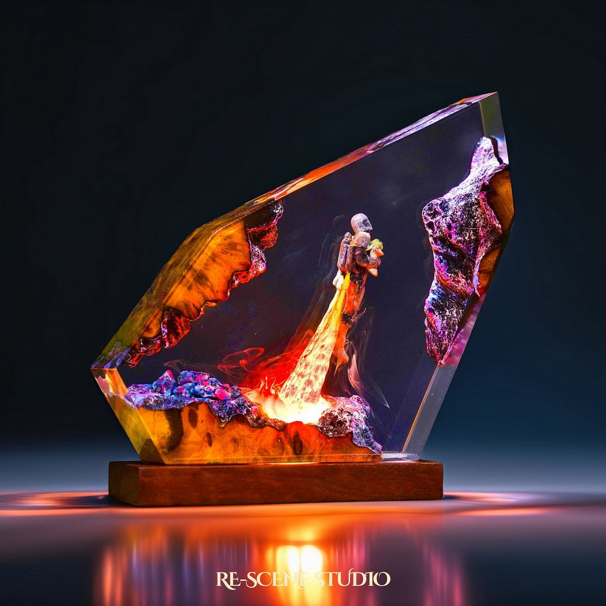 Mando & Grogu Resin Lamp — view 4