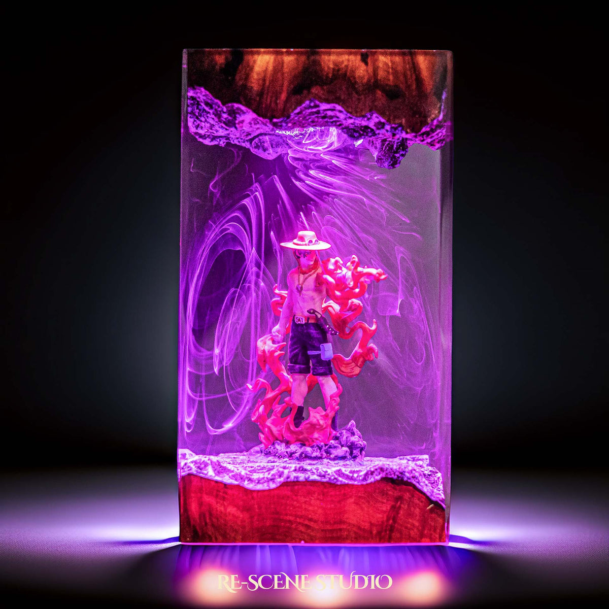 Ace Resin Lamp V2 — view 3