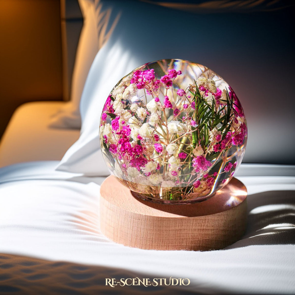 Baby's Breath Sphere Resin Lamp — view 4