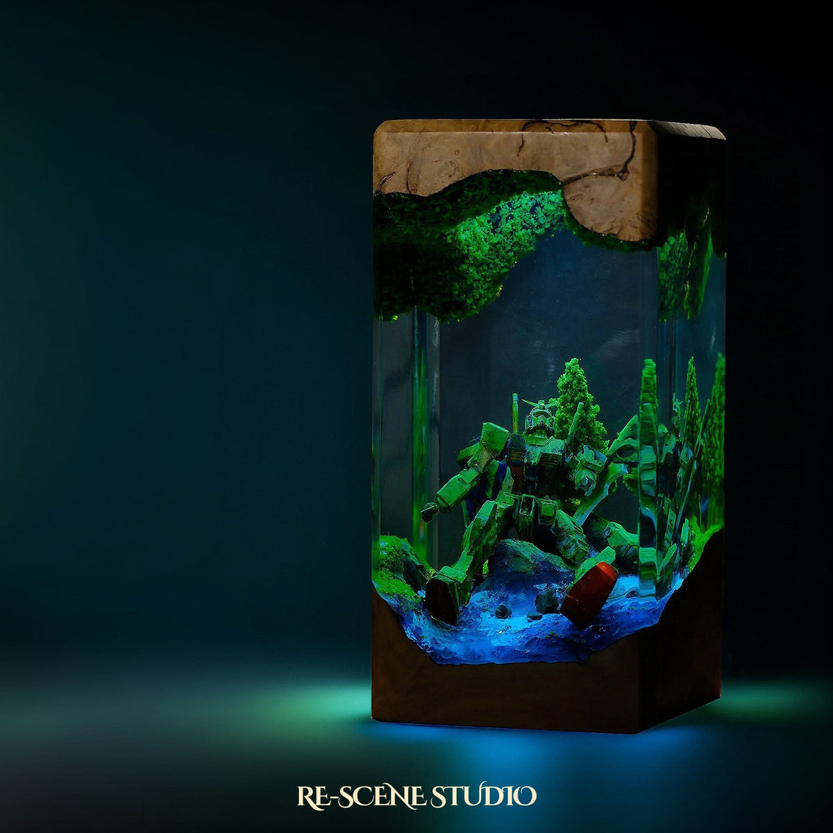 Gundam Aqua Resin Lamp — view 9