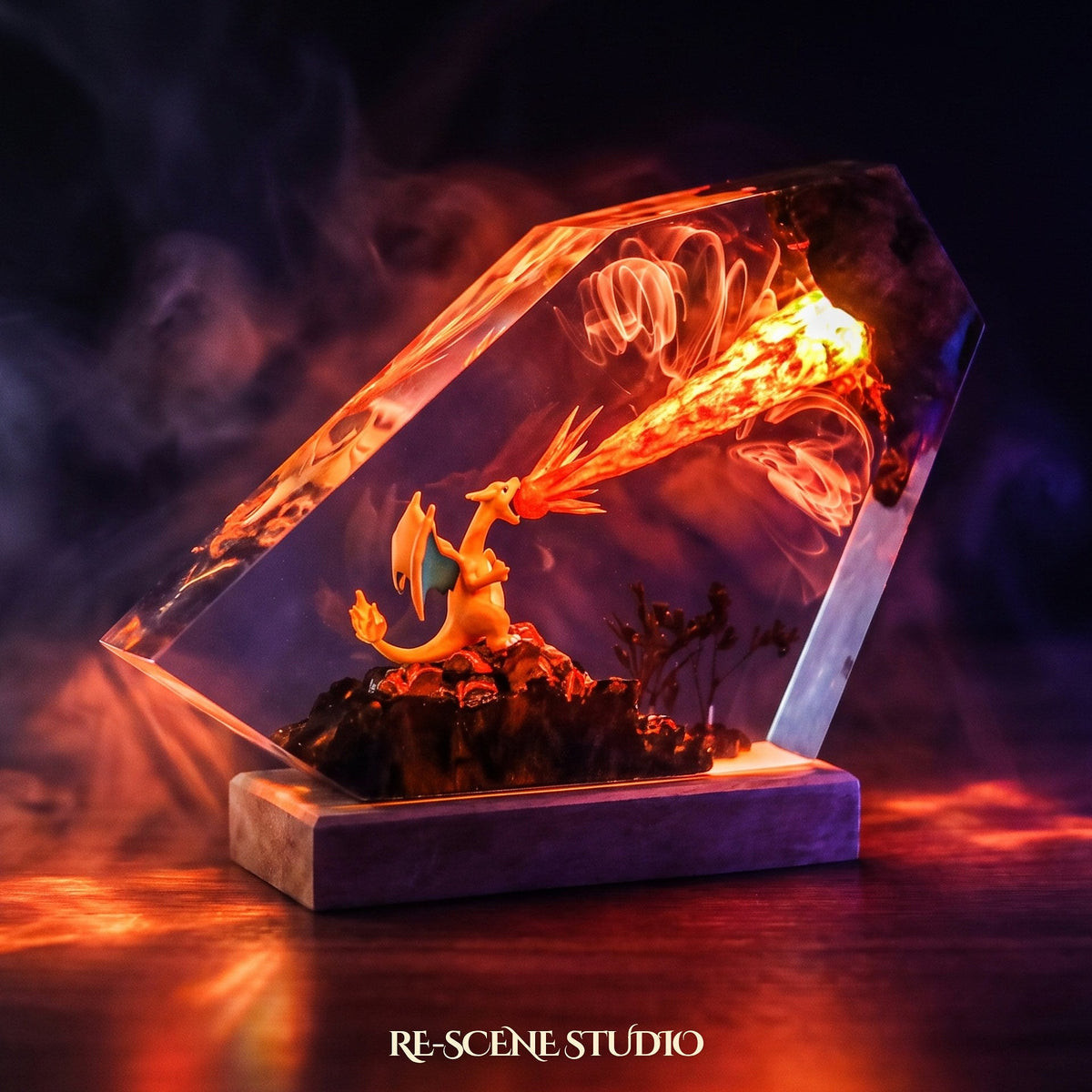 Charizard Resin Lamp V2 — view 2