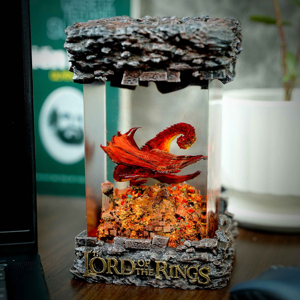 Smaug Resin Lamp, Lord of the Rings — view 2