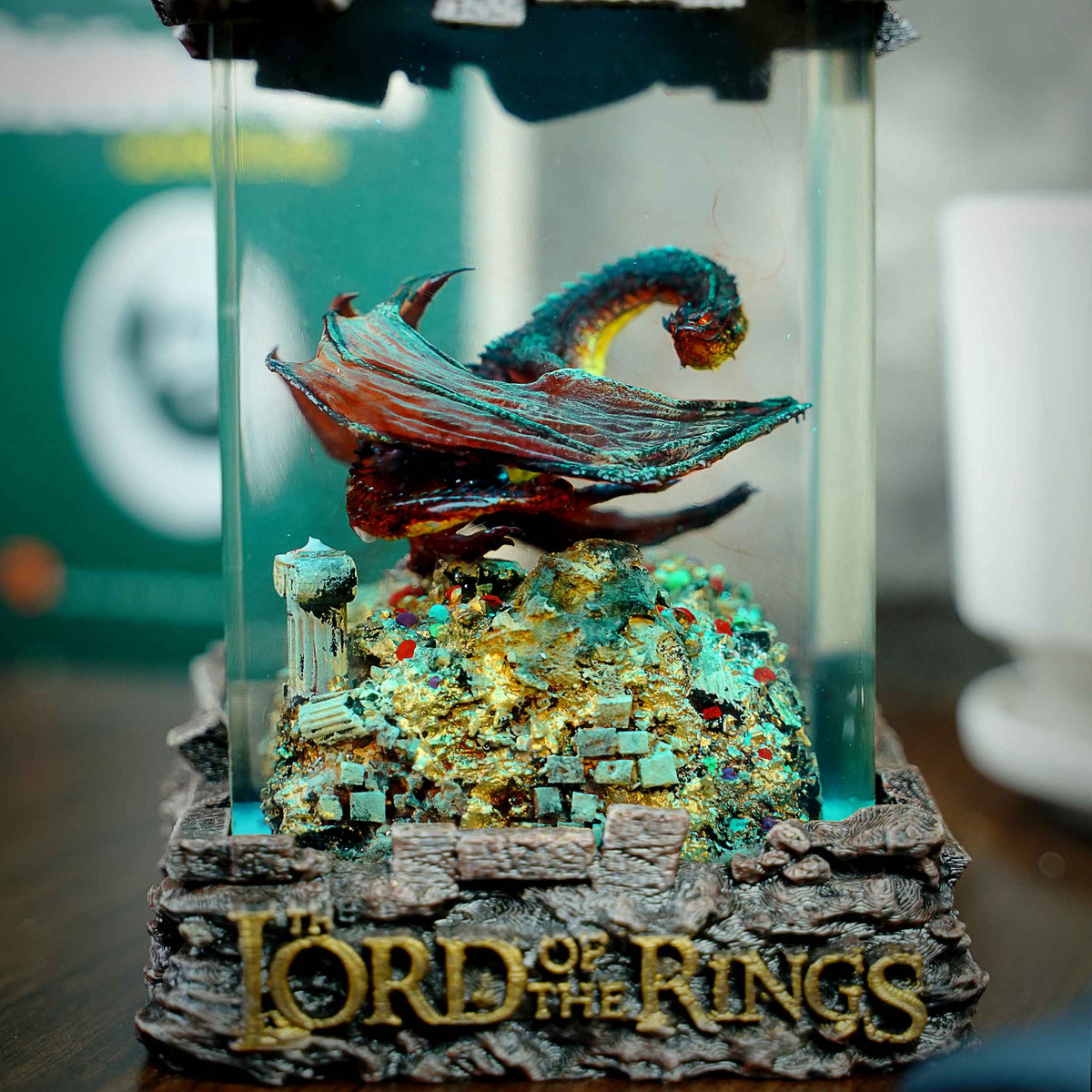 Smaug Resin Lamp, Lord of the Rings — view 10