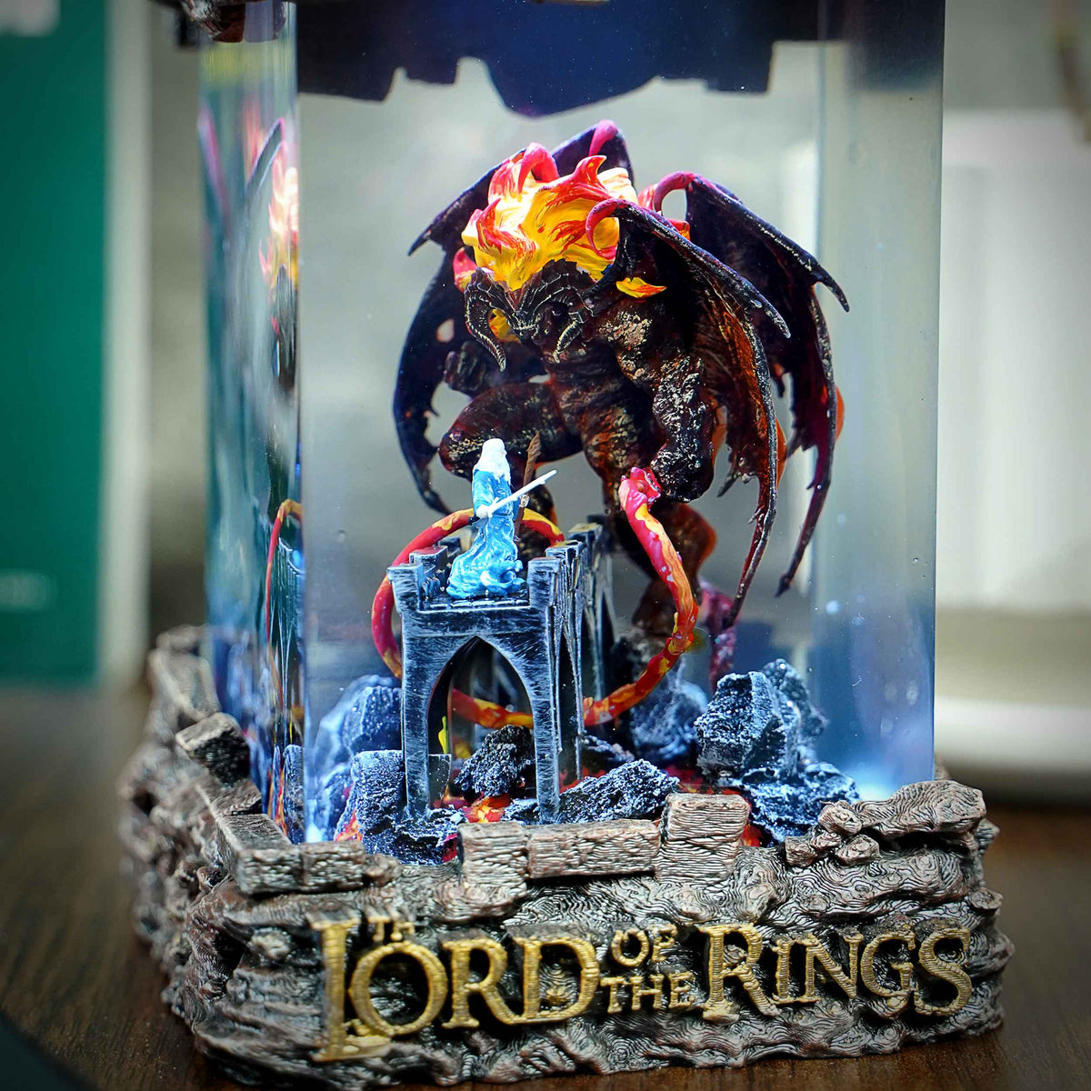 Balrog vs Gandalf Resin Lamp, The Lord of the Rings — view 2