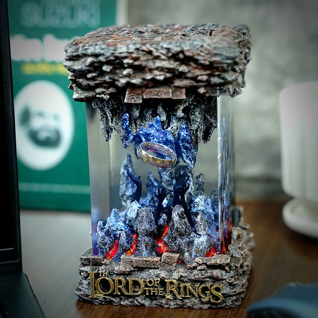 The One Ring Resin Lamp, The Lord of the Rings — view 2