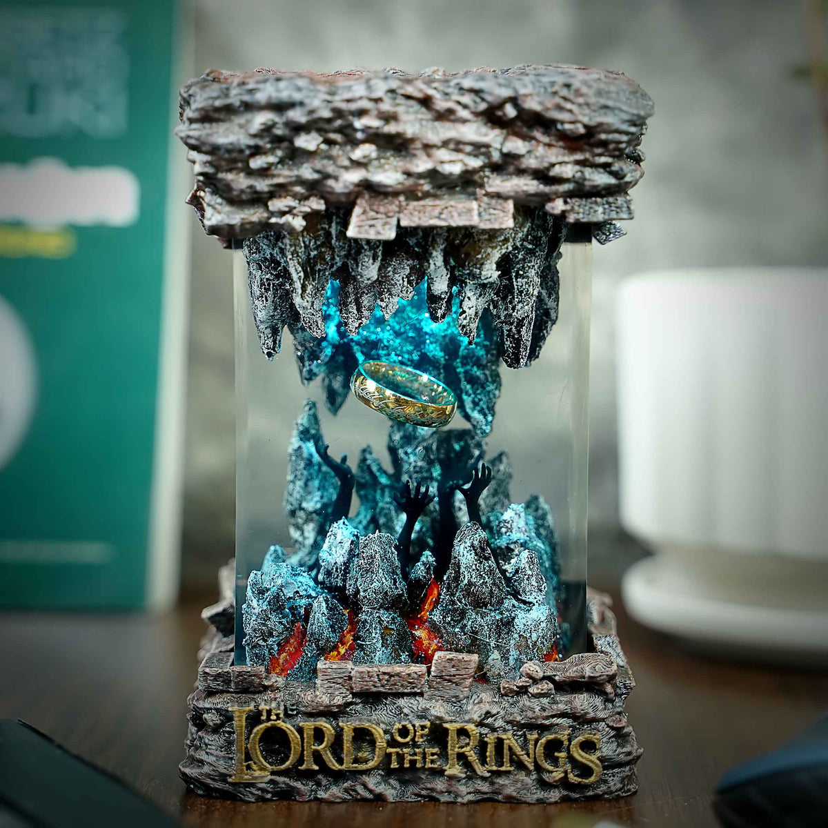 The One Ring Resin Lamp, The Lord of the Rings — view 4