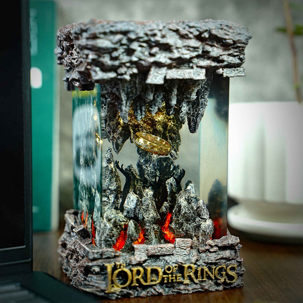 The One Ring Resin Lamp, The Lord of the Rings — view 5