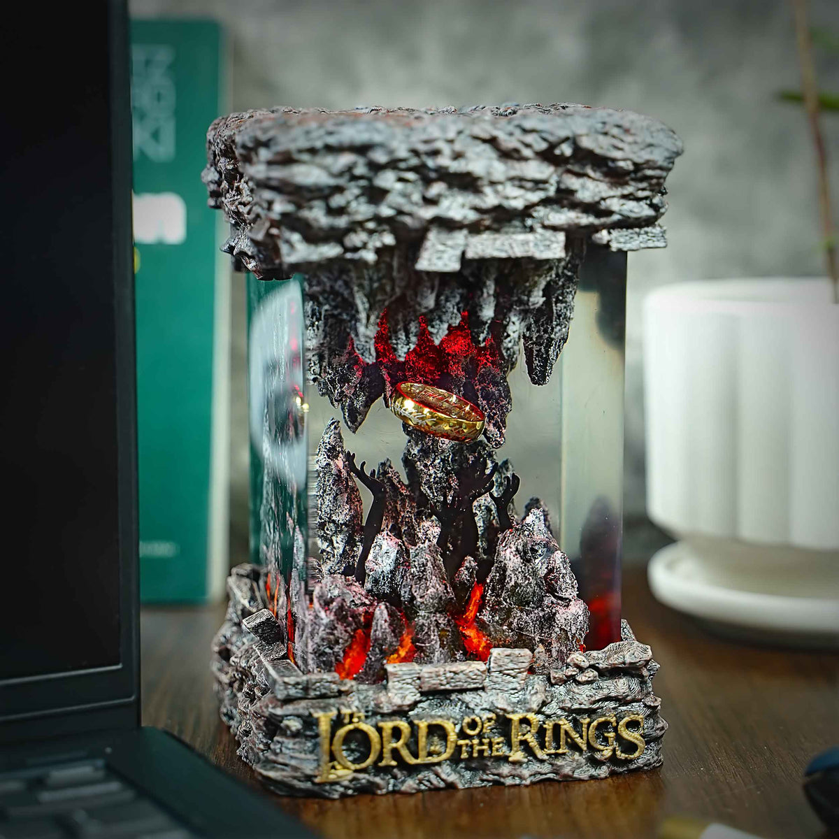 The One Ring Resin Lamp, The Lord of the Rings — view 8