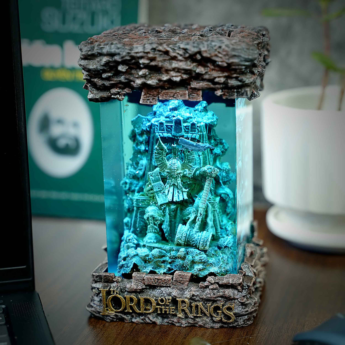 Dwarf King Resin Lamp, The Lord of the Rings — view 3