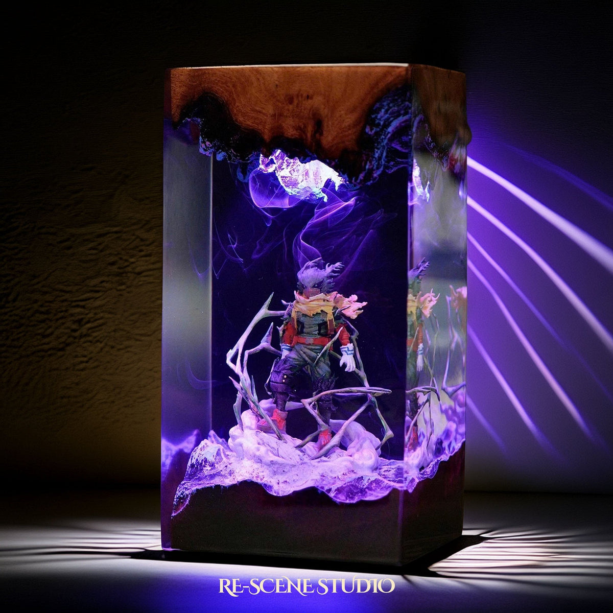 Dark Deku Resin Lamp — view 4