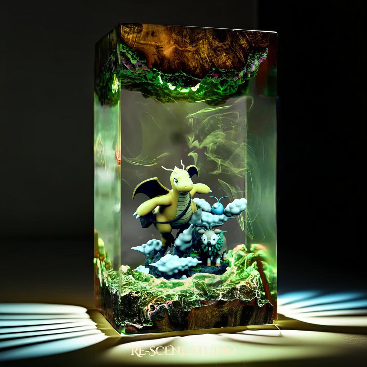 Dragonite Resin Lamp — view 2