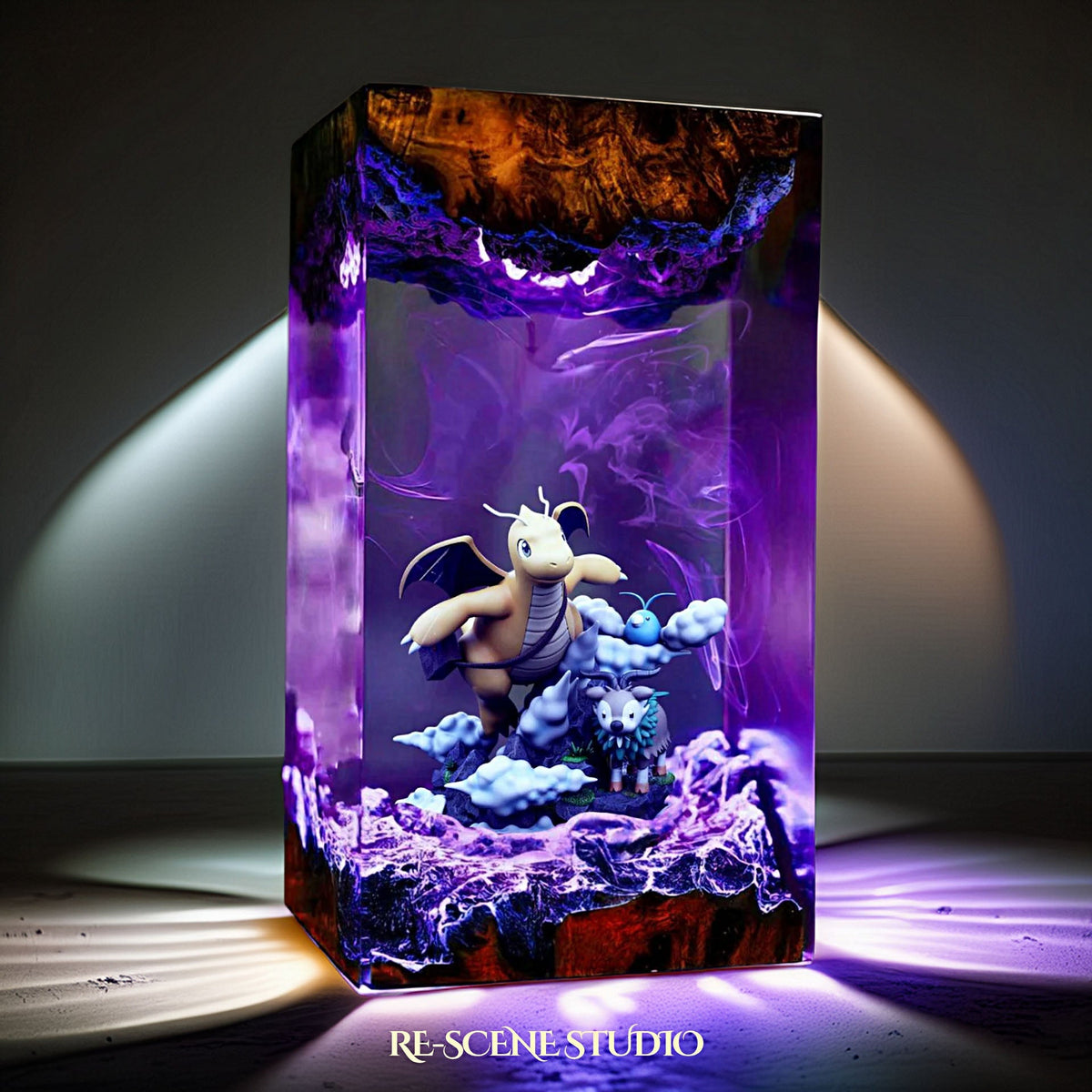 Dragonite Resin Lamp — view 3