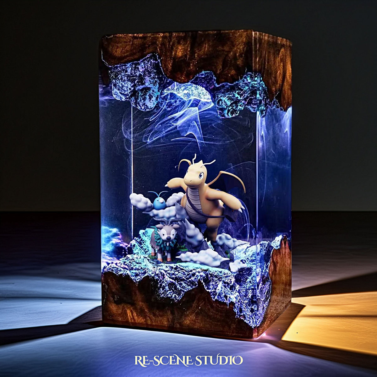 Dragonite Resin Lamp — view 5