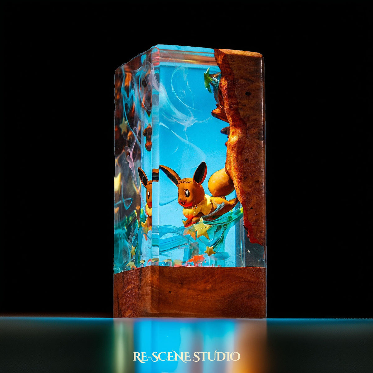 Eevee Resin Lamp — view 2