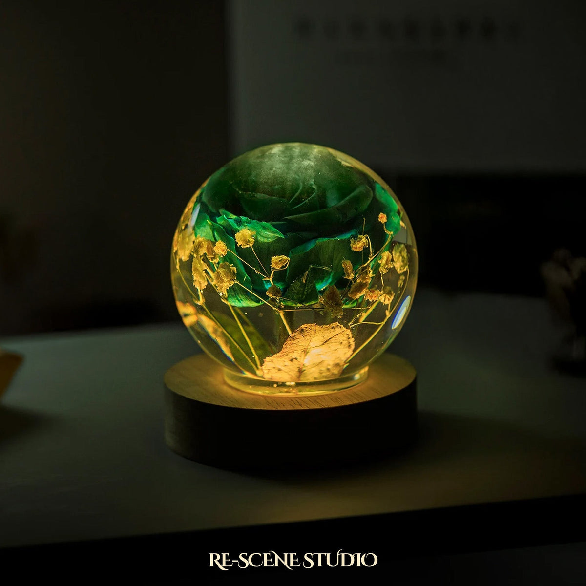 Eternal Blue Rose Globe Resin Lamp