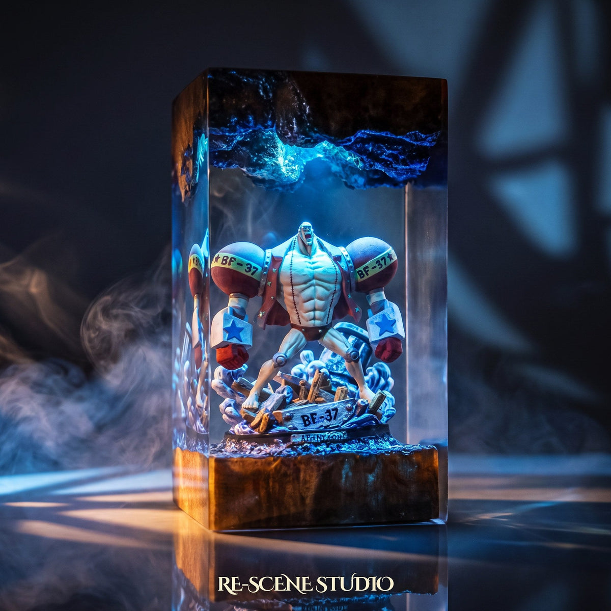 Franky Resin Lamp — view 6