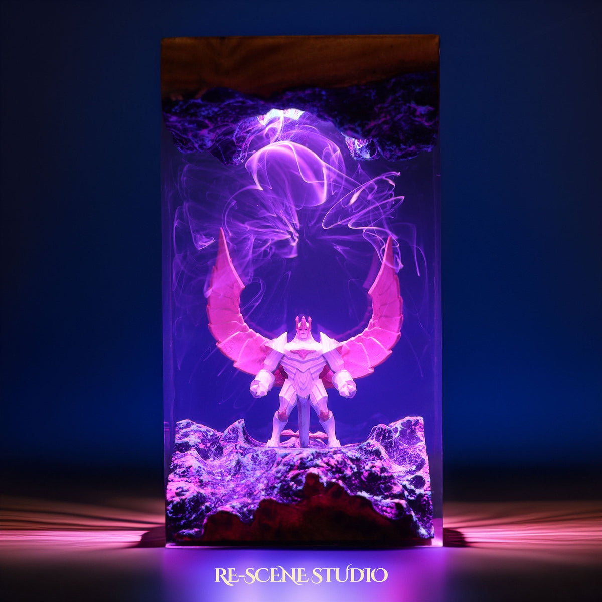 Galio Resin Lamp — view 2