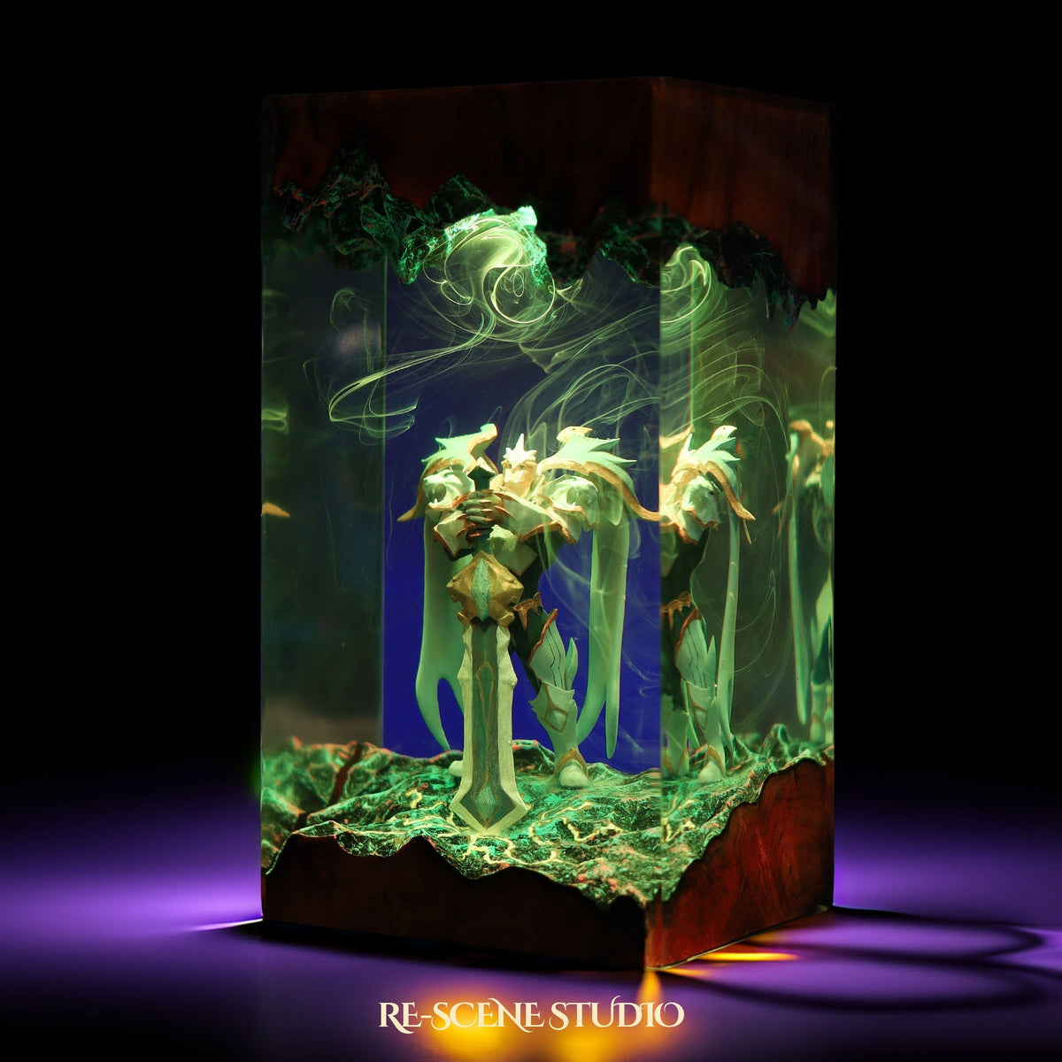 Garen Resin Lamp — view 7