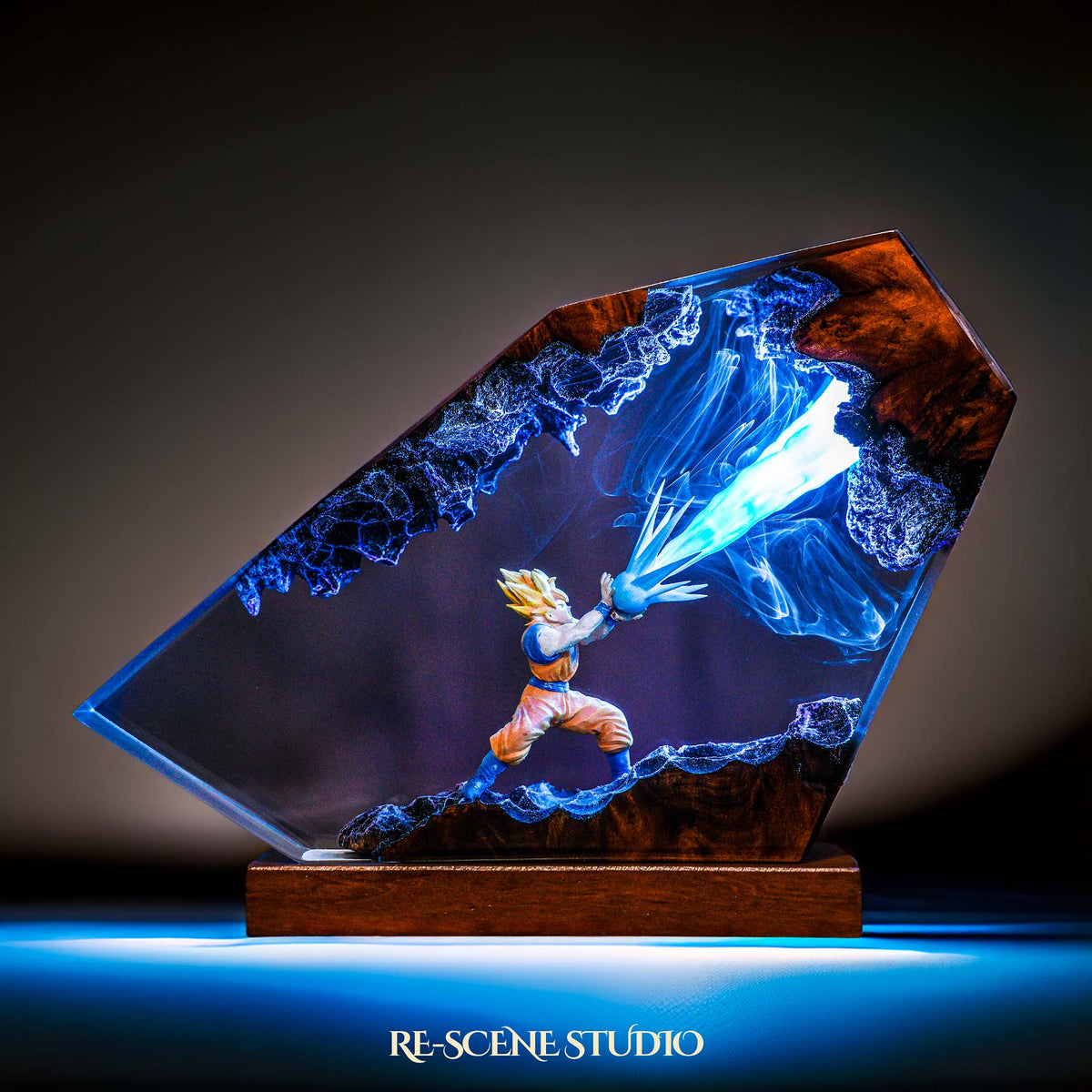 Goku Energy Blast Resin Lamp — view 2
