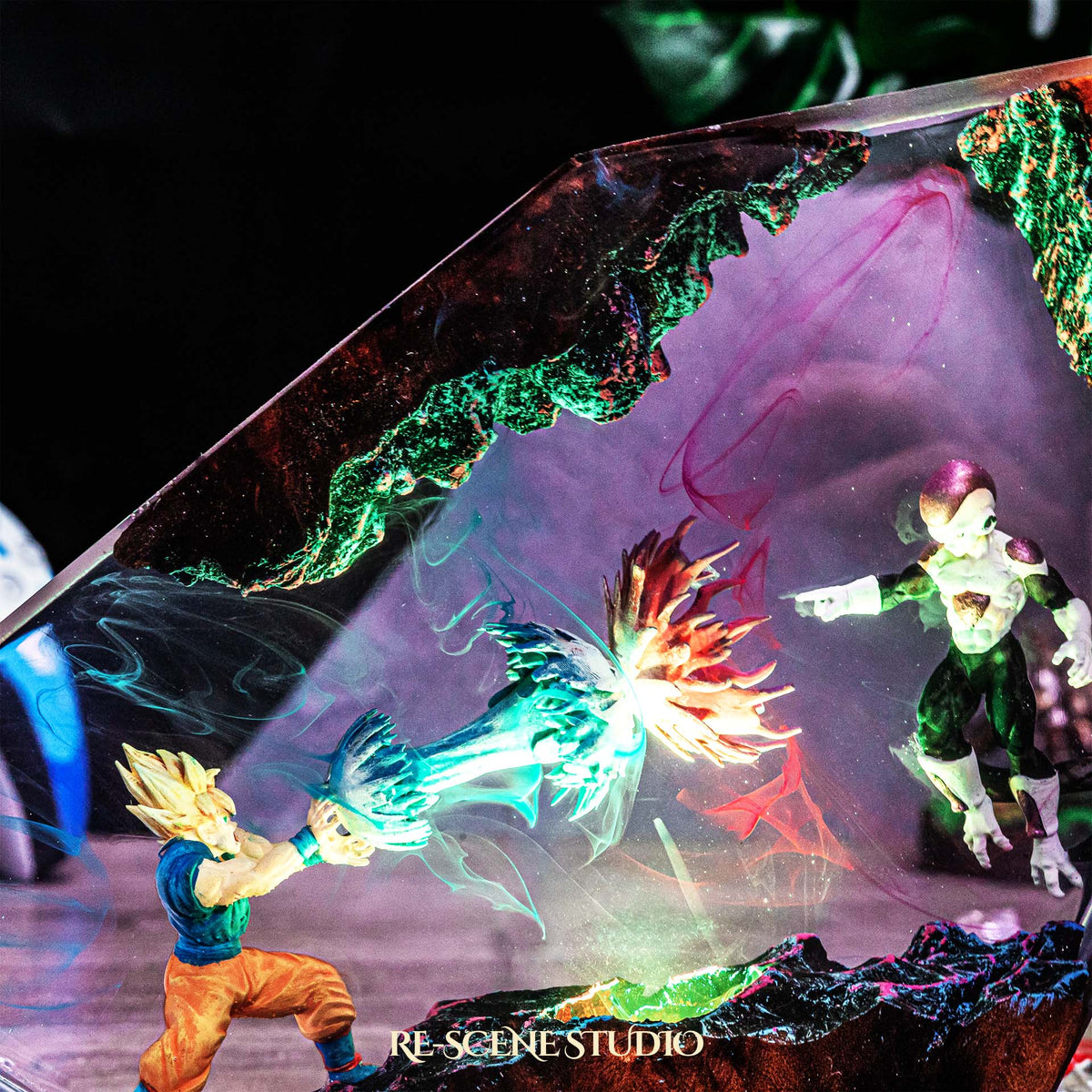 Goku vs Frieza Resin Lamp V2 — view 8
