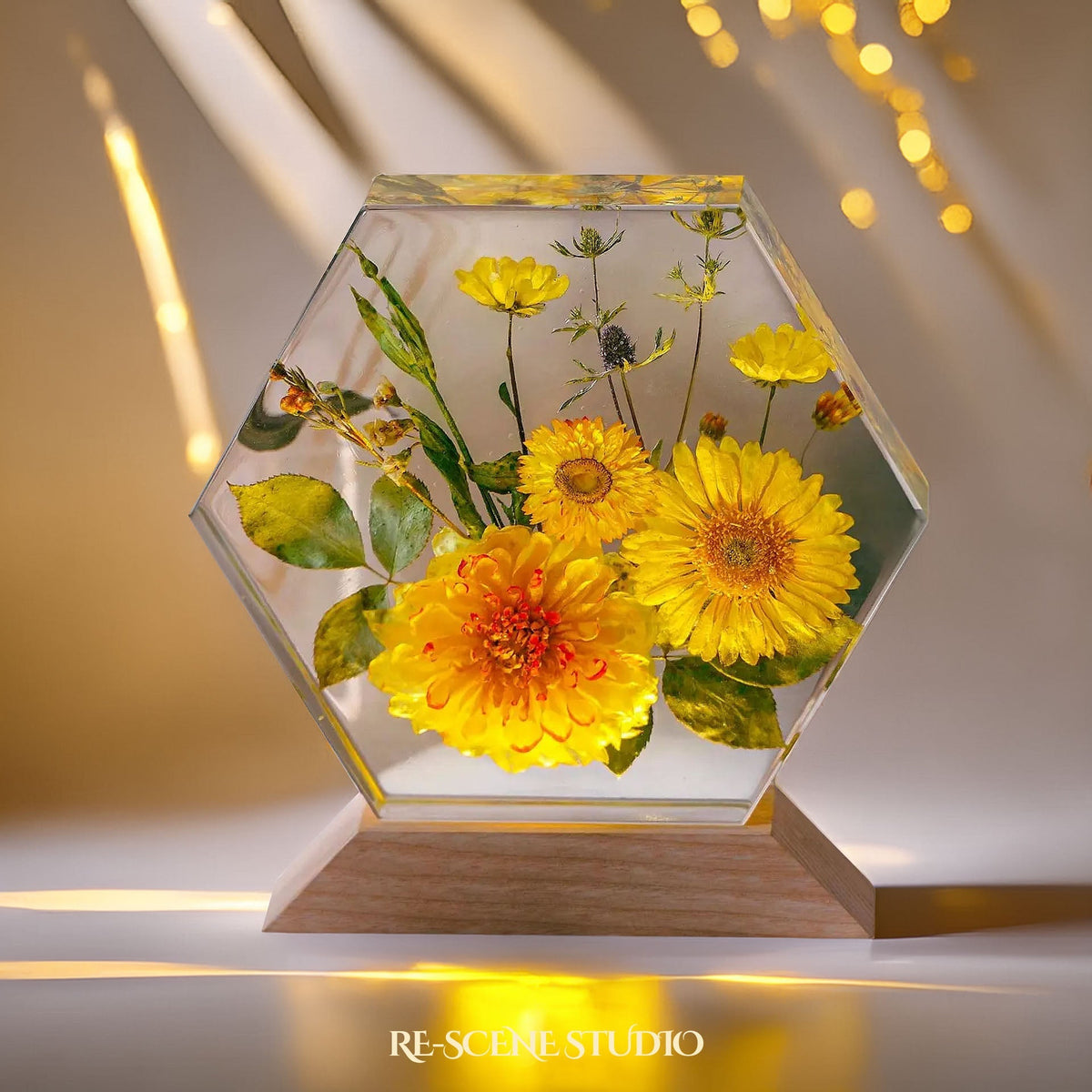 Golden Daisy Blossom Resin Lamp — view 2
