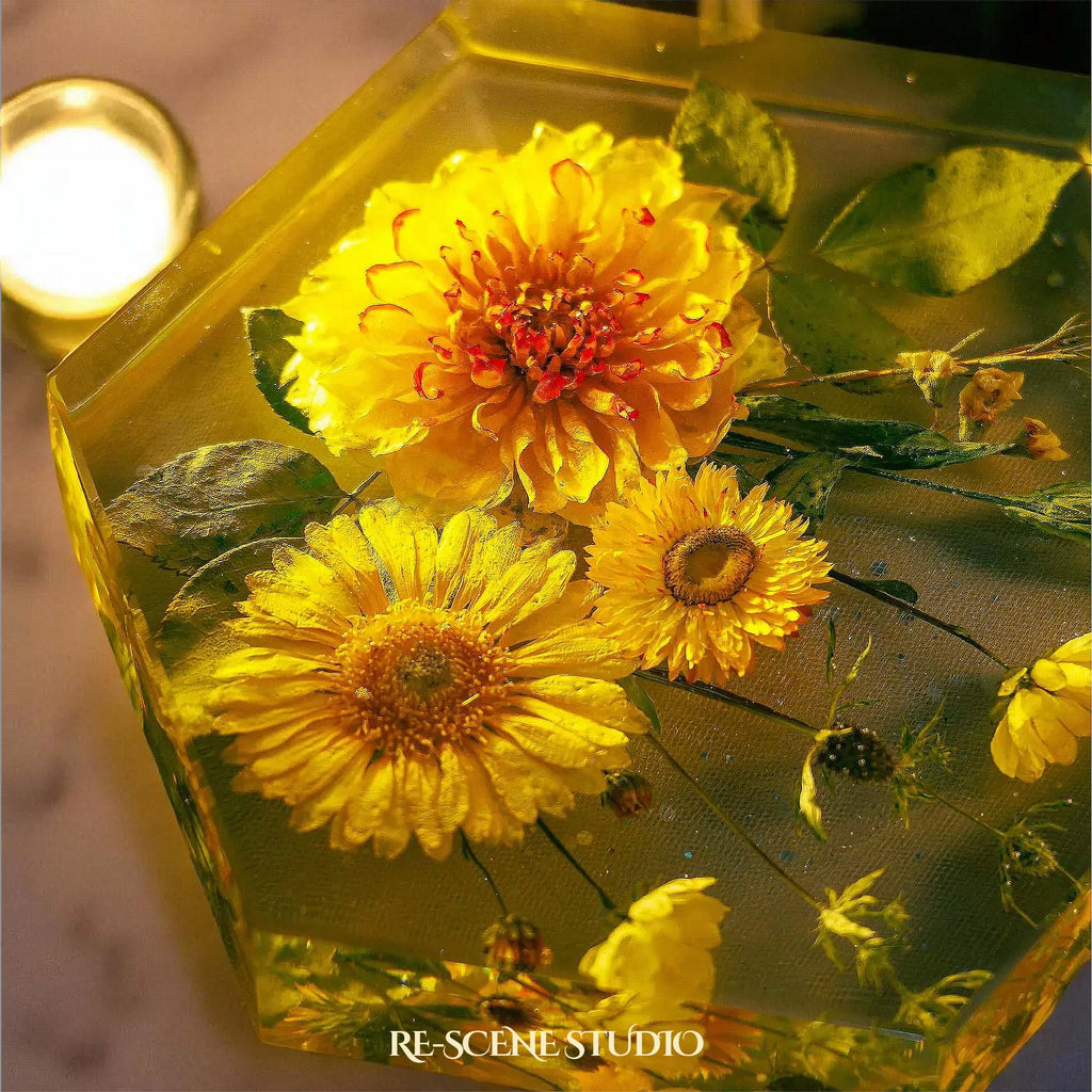 Golden Daisy Blossom Resin Lamp — view 6
