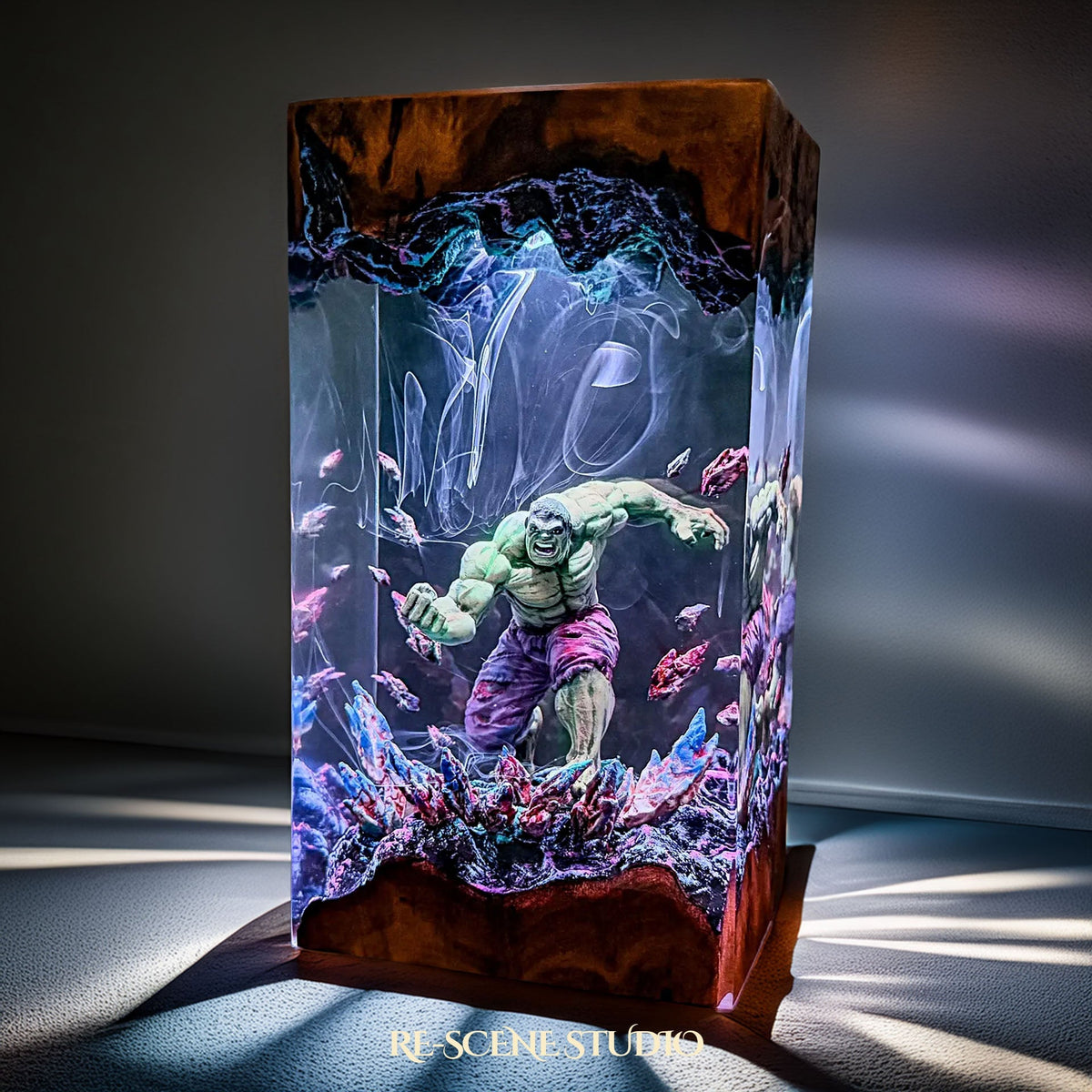 Hulk Resin Lamp — view 3