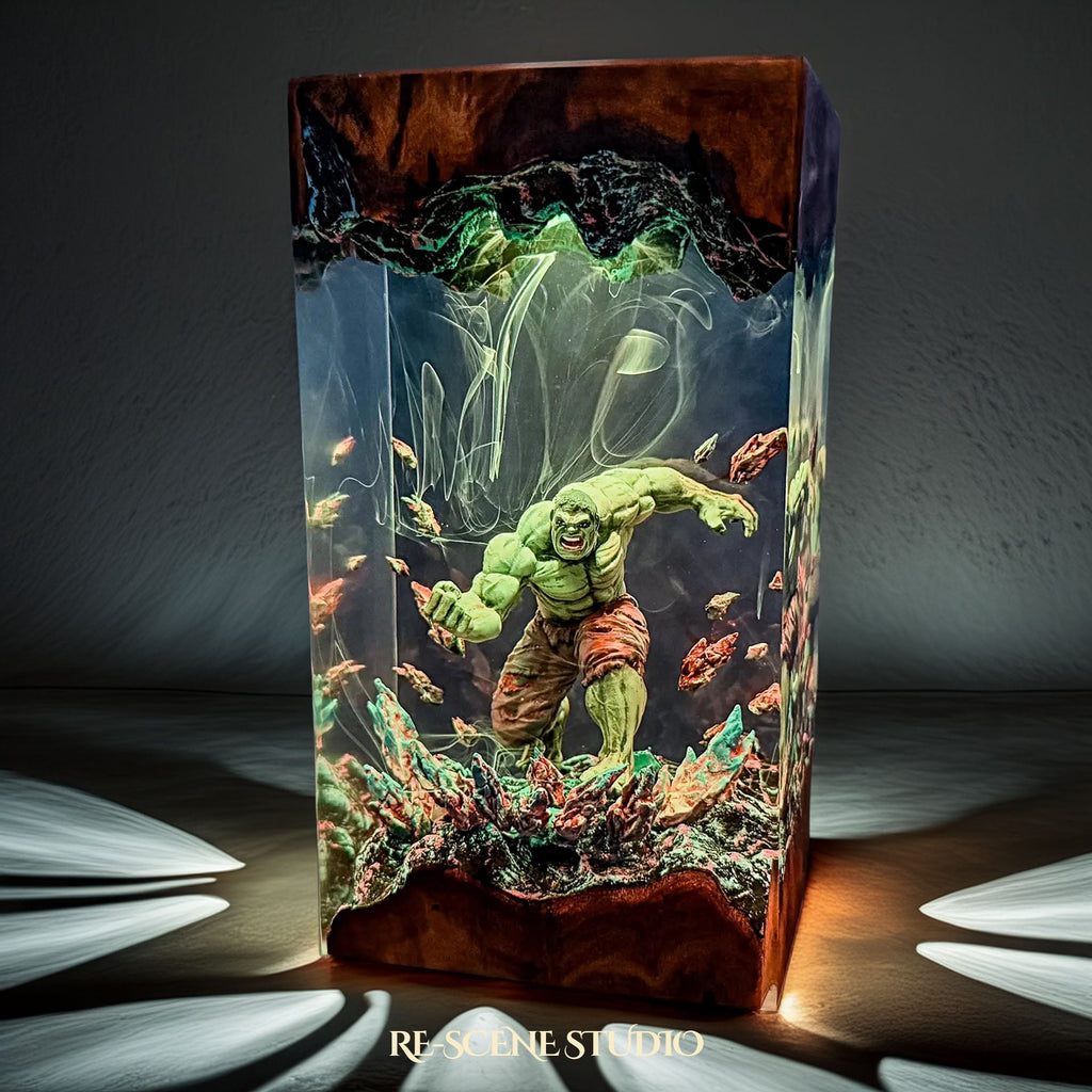 Hulk Resin Lamp — view 5