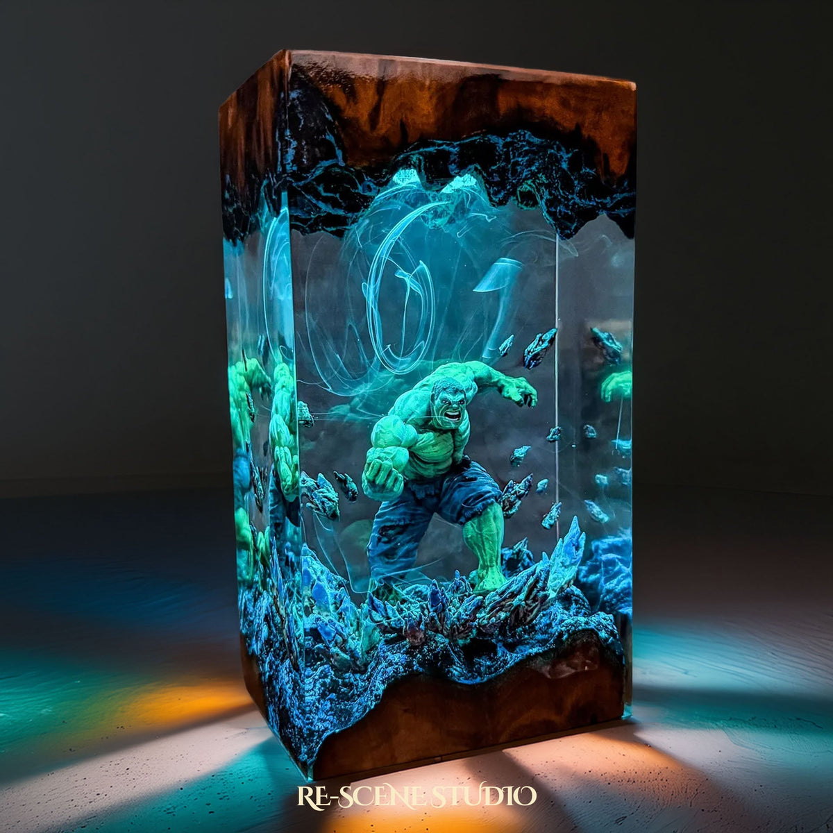 Hulk Resin Lamp — view 6