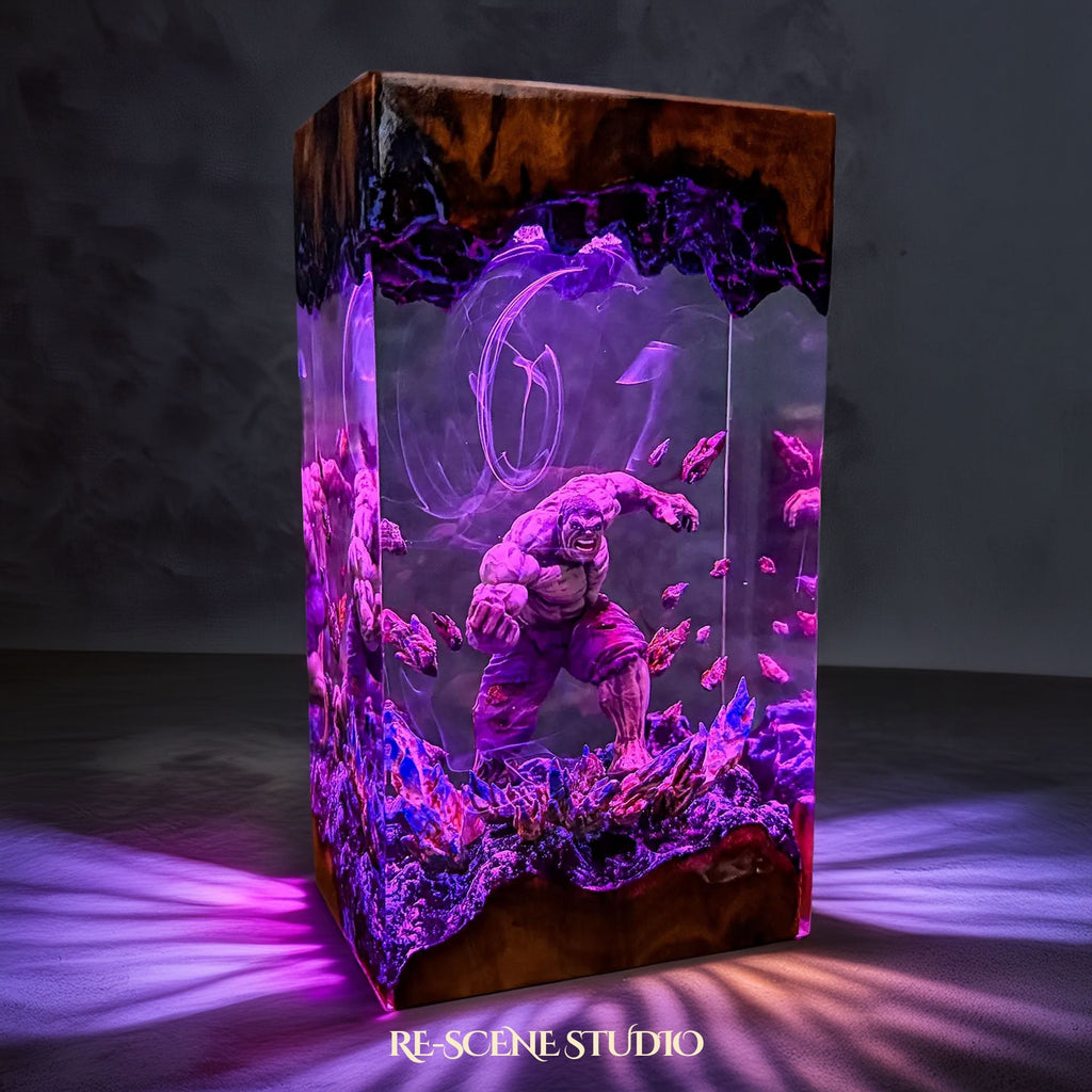 Hulk Resin Lamp — view 7