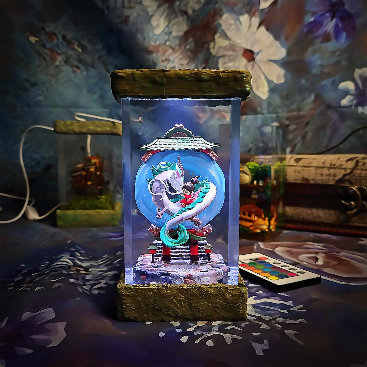 Haku Resin Lamp — view 2