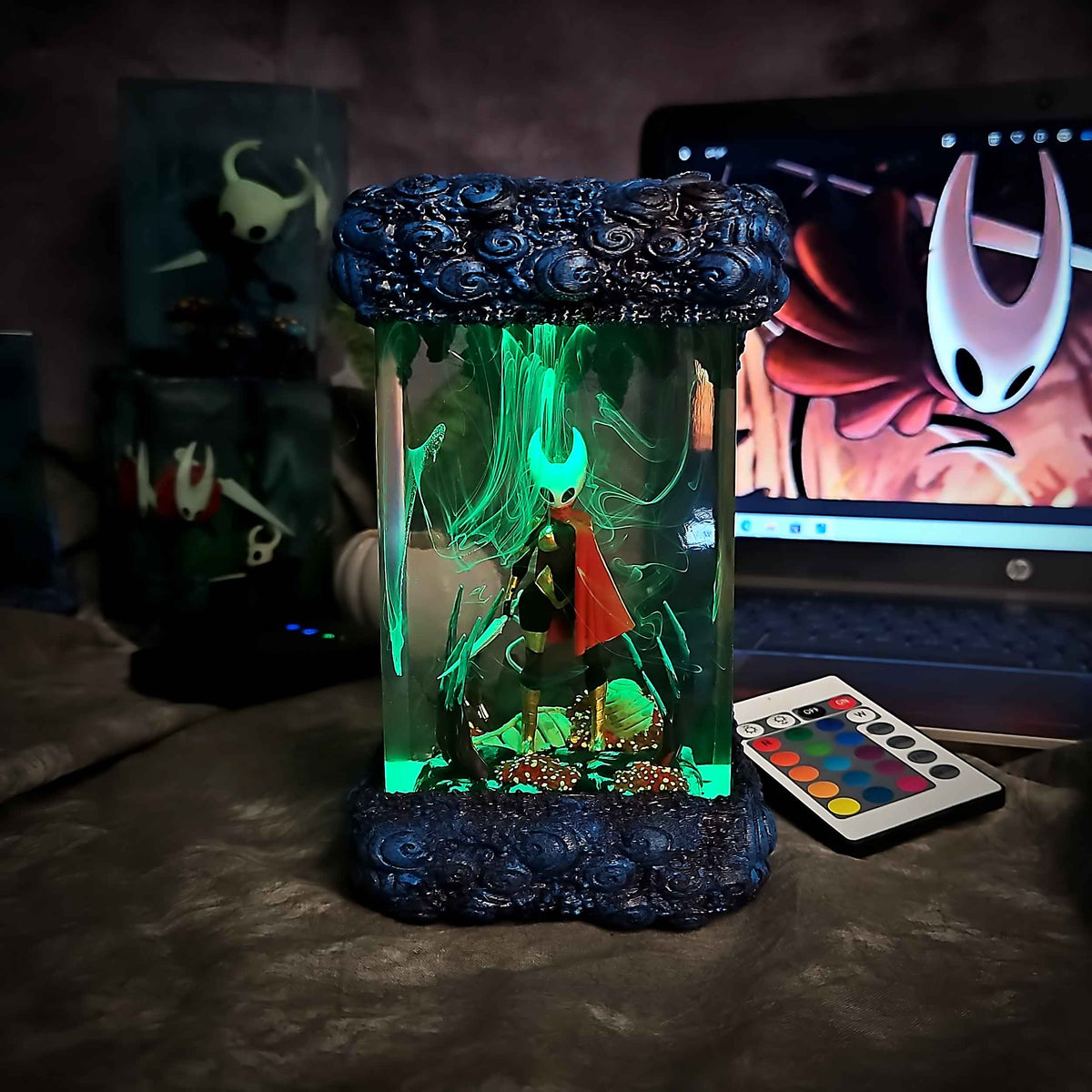 Hornet Resin Lamp V1 — view 8