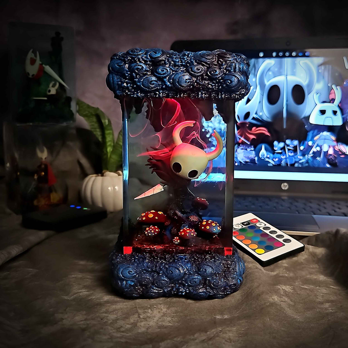 The Knight Resin Lamp V2 — view 2