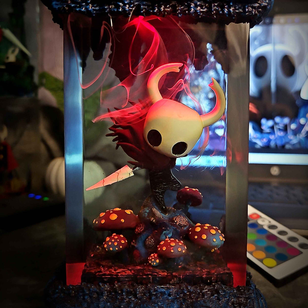 The Knight Resin Lamp V2 — view 3