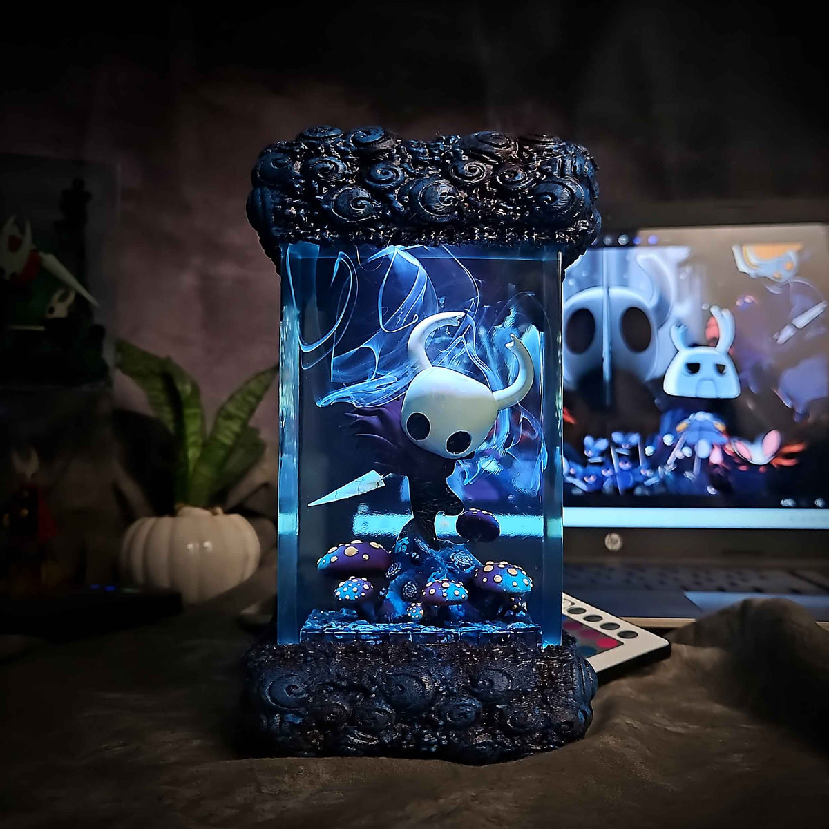 The Knight Resin Lamp V2 — view 5