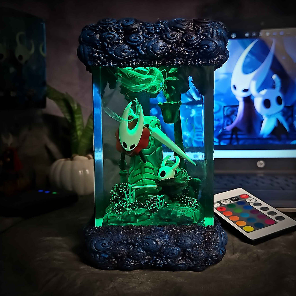 Hornet & The Knight Resin Lamp — view 8
