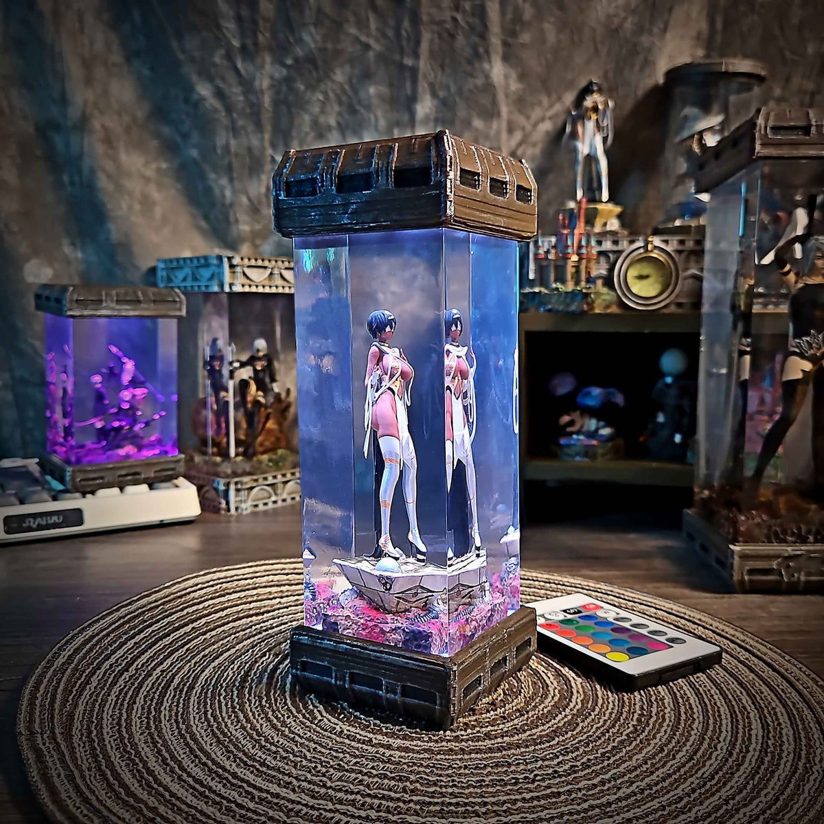 2P Resin Lamp — view 5