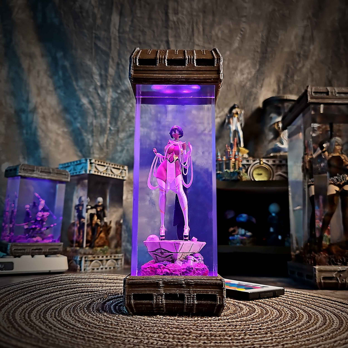 2P Resin Lamp — view 10