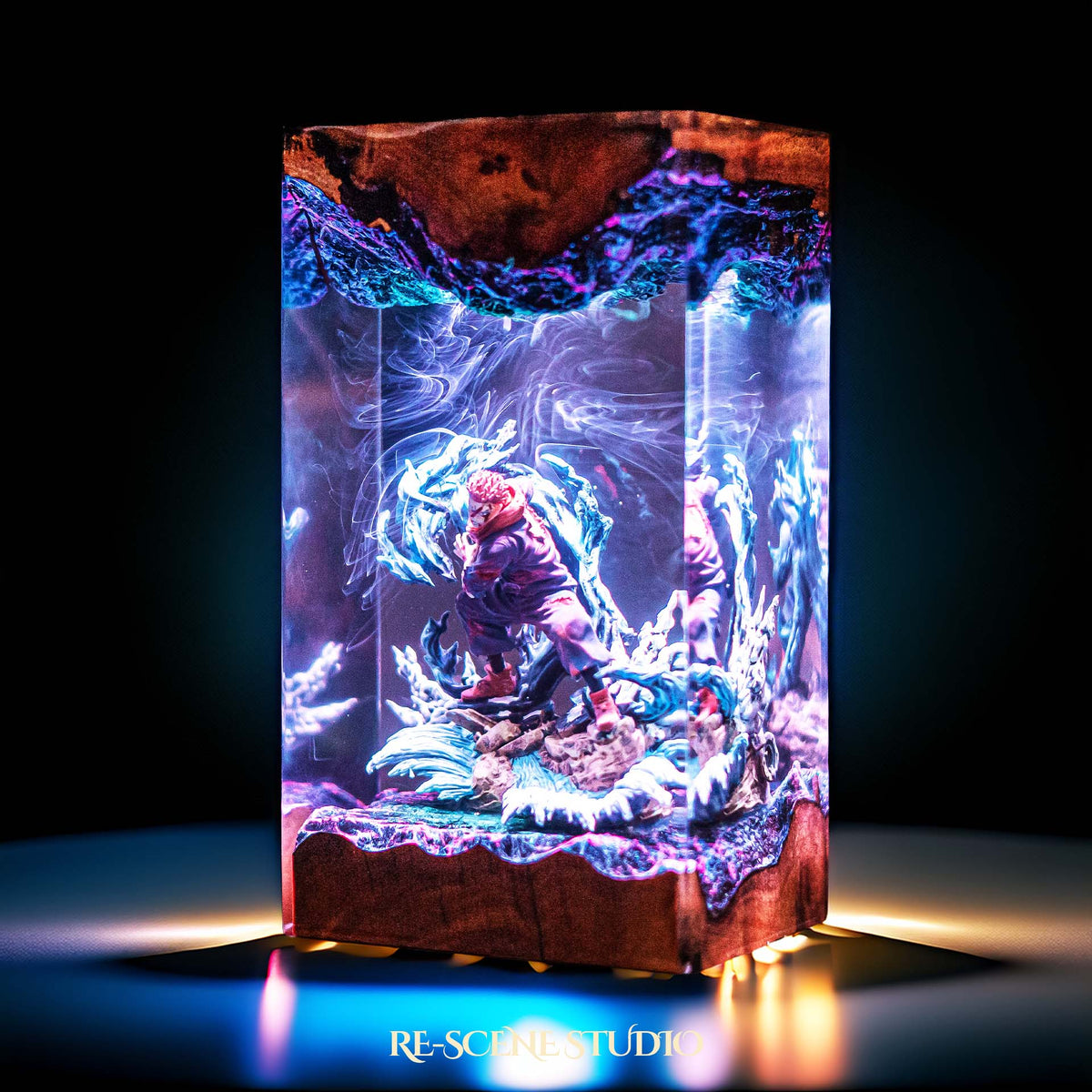 Yuji Itadori Resin Lamp — view 6