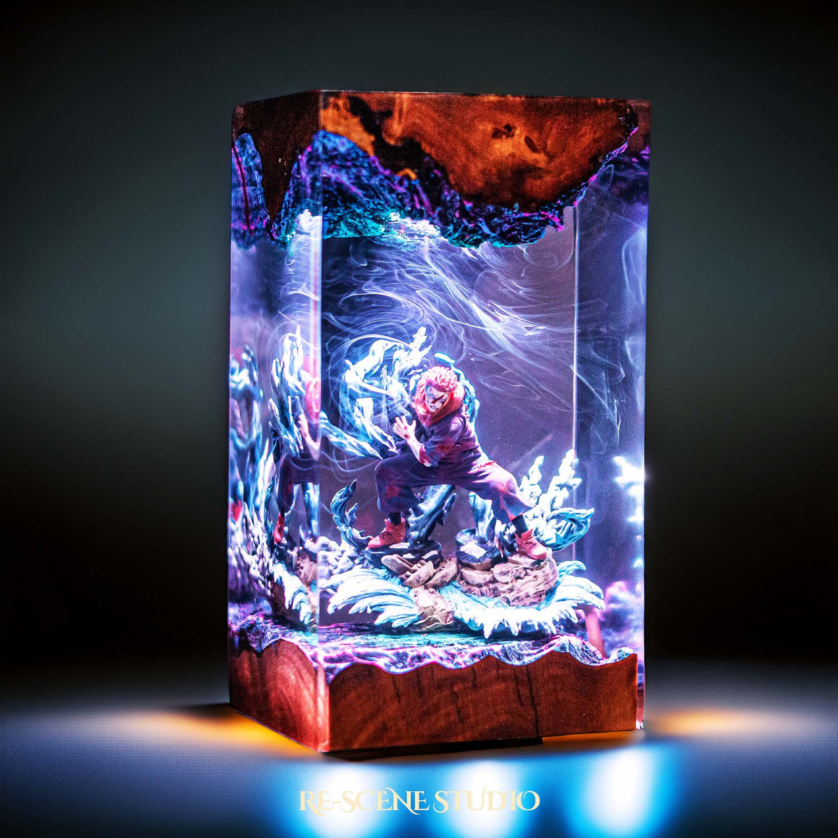 Yuji Itadori Resin Lamp — view 7