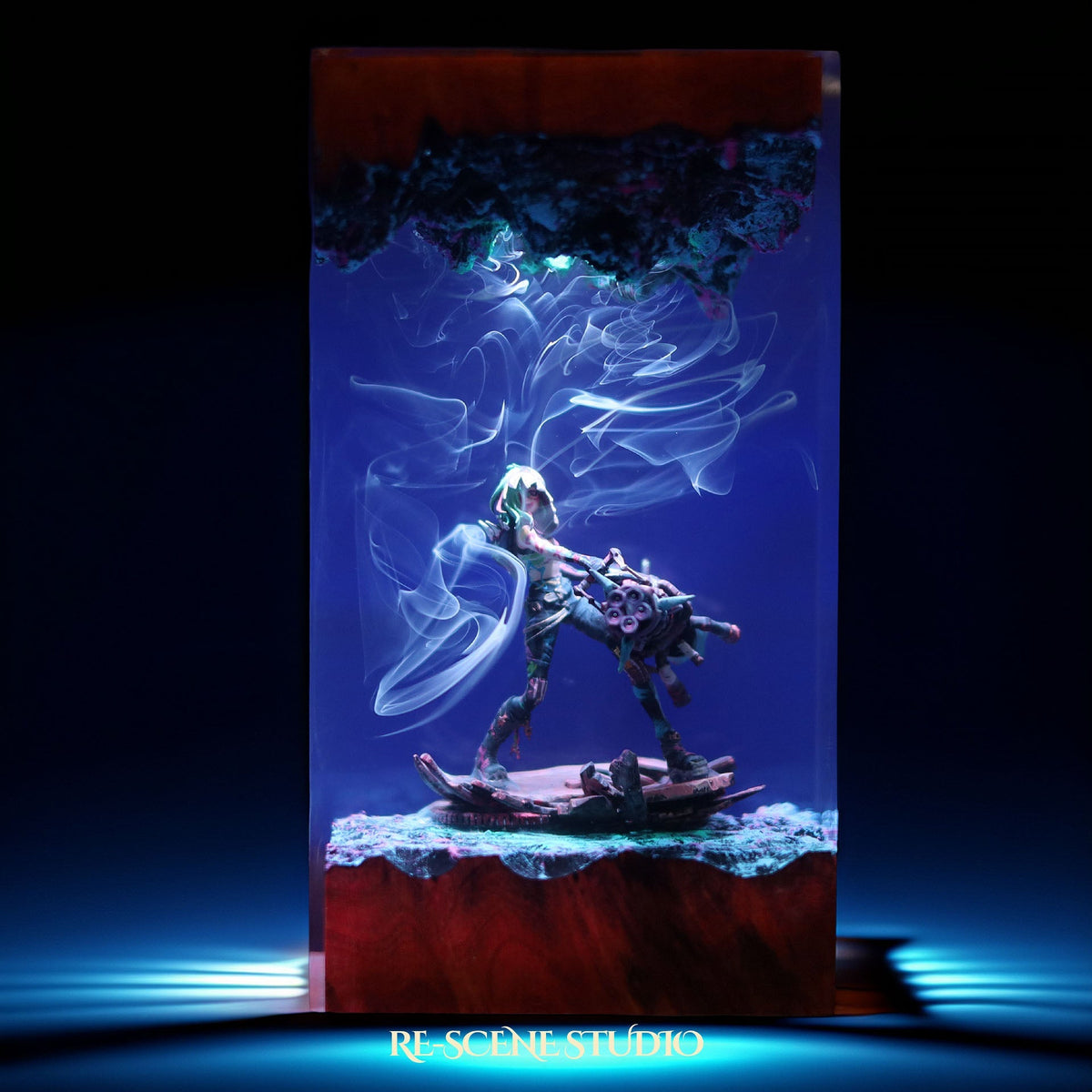 Jinx Resin Lamp V1 — view 2