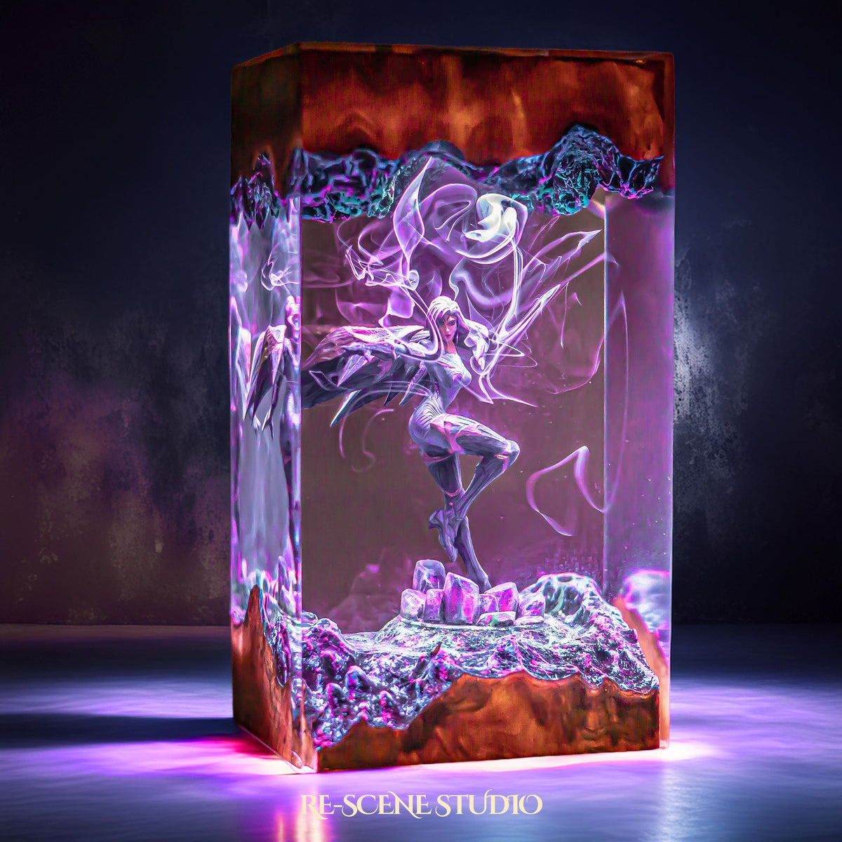 Kai'sa Resin Lamp — view 2