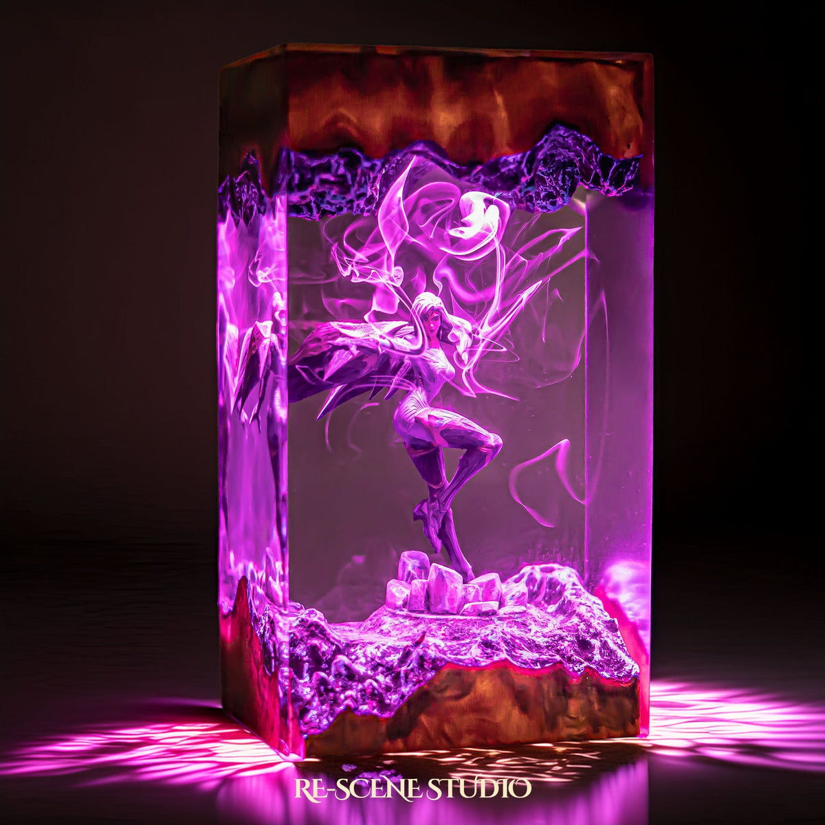 Kai'sa Resin Lamp — view 3
