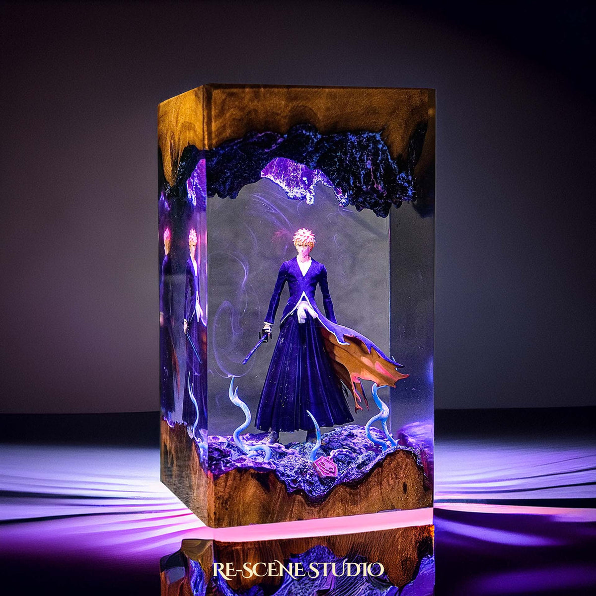Ichigo Resin Lamp — view 4